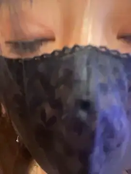 xiao-mo520 online show from 10/16/25, 08:33