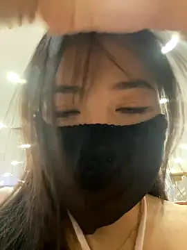 xiao-mo520 online show from 11/07/25, 11:59