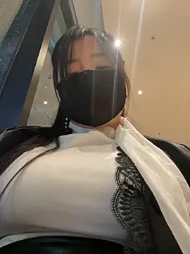 xiao-mo520 online show from 11/04/25, 10:30