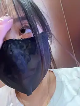 xiao-mo520 online show from 10/31/25, 11:07