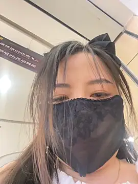 xiao-mo520 online show from 10/03/25, 11:12