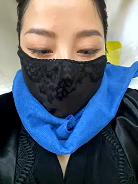 xiao-mo520 online show from 11/06/25, 10:41