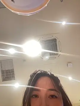 xiao-mo520 online show from 11/15/25, 10:52