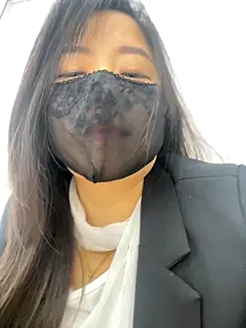 xiao-mo520 online show from 11/03/25, 12:09