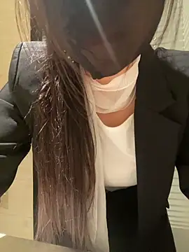 xiao-mo520 online show from 11/30/25, 02:51