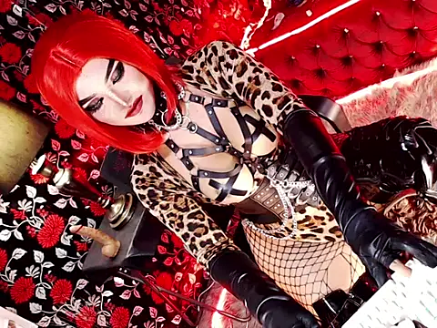 hail ur queenx online show from 01/17/26, 07:50