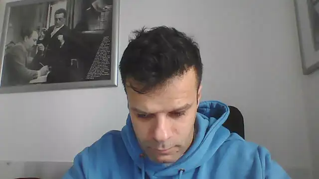 Snapshot of FROCETTO93 chatting on 03/30/26, 06:37 FROCETTO93 online show from 03/30/26, 06:37