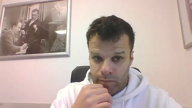 Snapshot of FROCETTO93 chatting on 04/02/26, 07:48 FROCETTO93 online show from 04/02/26, 07:48