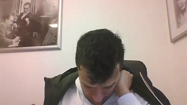 Snapshot of FROCETTO93 chatting on 02/05/26, 08:21 FROCETTO93 online show from 02/05/26, 08:21