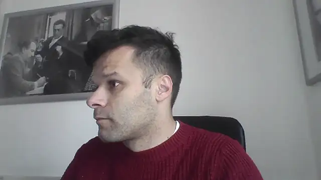 Snapshot of FROCETTO93 chatting on 04/01/26, 12:28 FROCETTO93 online show from 04/01/26, 12:28