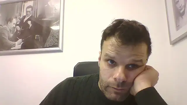 Snapshot of FROCETTO93 chatting on 02/10/26, 05:23 FROCETTO93 online show from 02/10/26, 05:23