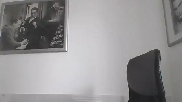 Snapshot of FROCETTO93 chatting on 04/13/26, 01:04 FROCETTO93 online show from 04/13/26, 01:04