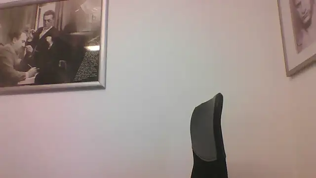 Snapshot of FROCETTO93 chatting on 02/12/26, 12:38 FROCETTO93 online show from 02/12/26, 12:38