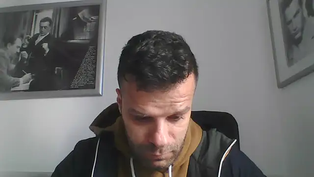 Snapshot of FROCETTO93 chatting on 04/07/26, 07:10 FROCETTO93 online show from 04/07/26, 07:10