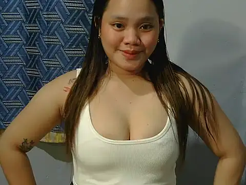 Snapshot of prettykrysgirl chatting on 03/22/26, 12:18 prettykrysgirl online show from 03/22/26, 12:18