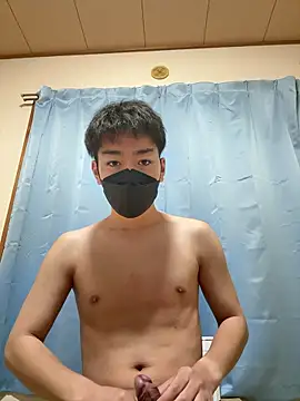 Snapshot of suzaku1229 chatting on 10/05/25, 09:33 suzaku1229 online show from 10/05/25, 09:33