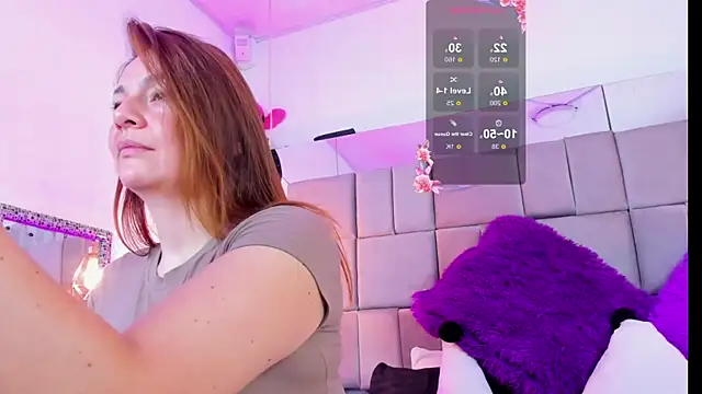 antoneella jones online show from 11/13/25, 01:15