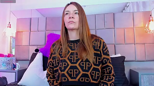 antoneella jones online show from 12/02/25, 01:24