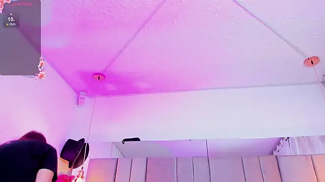 antoneella jones online show from 11/17/25, 01:04