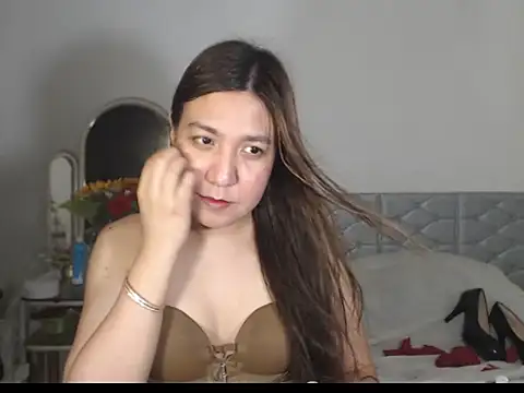 stellahugeX online show from 11/28/25, 08:25