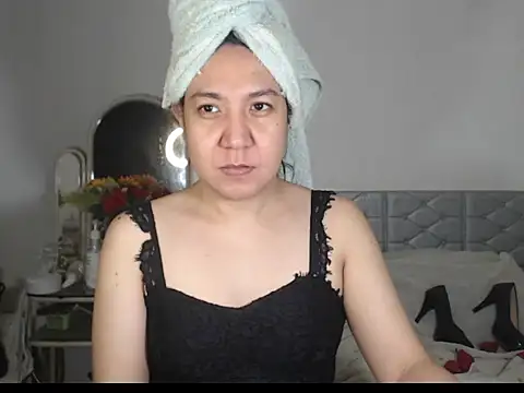 stellahugeX online show from 11/15/25, 02:21