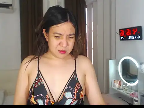 stellahugeX online show from 04/10/26, 08:21