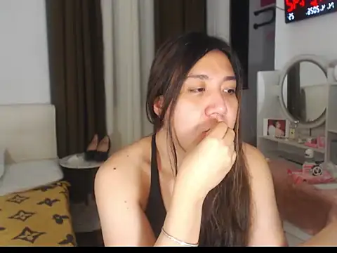 stellahugeX online show from 04/13/26, 08:24