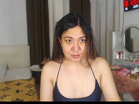 stellahugeX online show from 04/19/26, 02:56