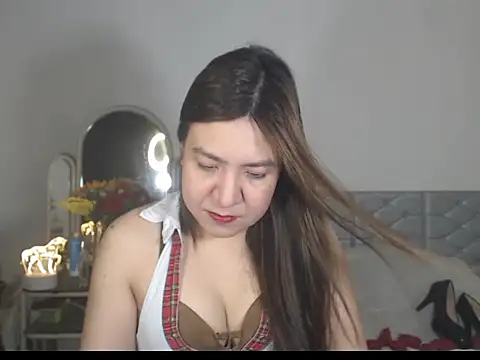 stellahugeX online show from 11/27/25, 03:56