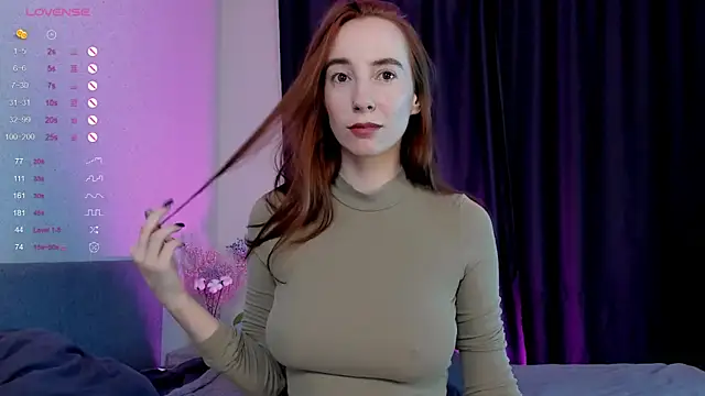 Snapshot of Honeyfern chatting on 10/07/25, 05:36 Honeyfern online show from 10/07/25, 05:36