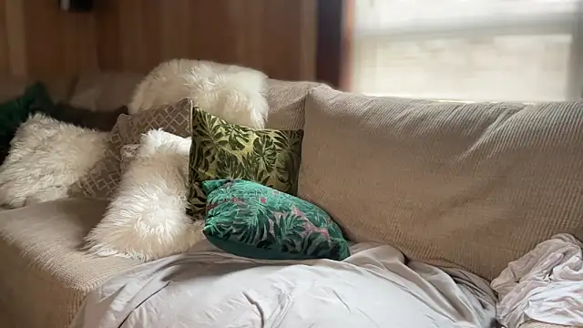 Snapshot of PefectNipz chatting on 09/17/25, 04:09 PefectNipz online show from 09/17/25, 04:09