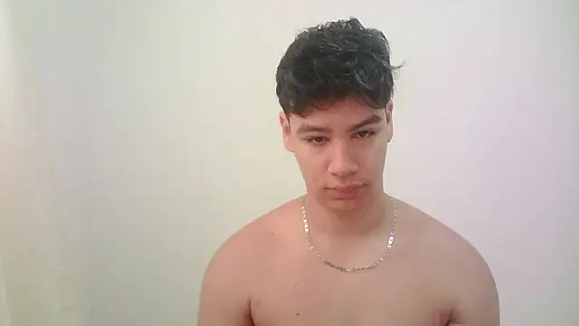 Snapshot of zeus_181 chatting on 06/03/26, 01:01 zeus 181 online show from 06/03/26, 01:01