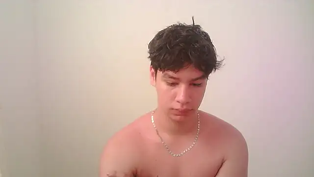 Snapshot of zeus_181 chatting on 05/11/26, 03:51 zeus 181 online show from 05/11/26, 03:51