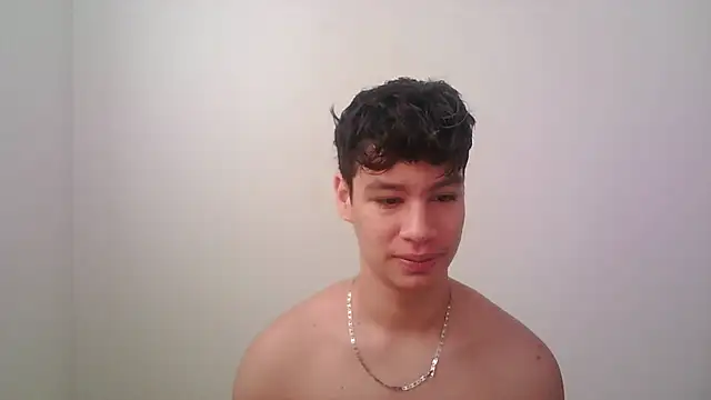 Snapshot of zeus_181 chatting on 10/23/25, 12:37 zeus 181 online show from 10/23/25, 12:37