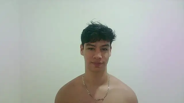 Snapshot of zeus_181 chatting on 09/11/25, 11:05 zeus 181 online show from 09/11/25, 11:05