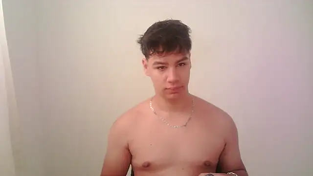 Snapshot of zeus_181 chatting on 05/29/26, 01:28 zeus 181 online show from 05/29/26, 01:28