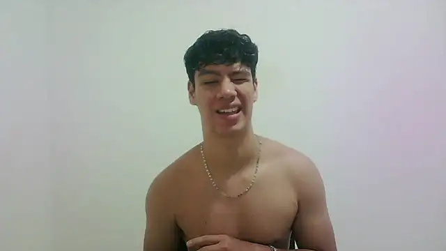 Snapshot of zeus_181 chatting on 09/20/25, 11:32 zeus 181 online show from 09/20/25, 11:32