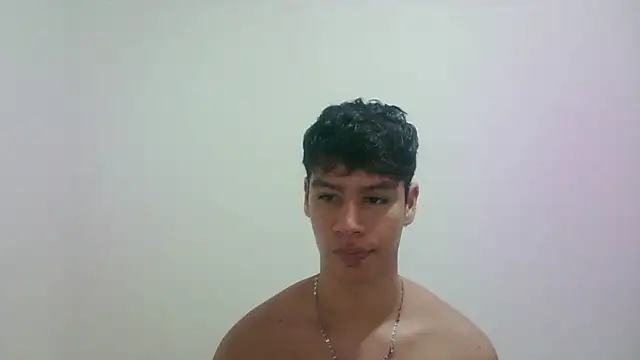 Snapshot of zeus_181 chatting on 10/18/25, 01:07 zeus 181 online show from 10/18/25, 01:07
