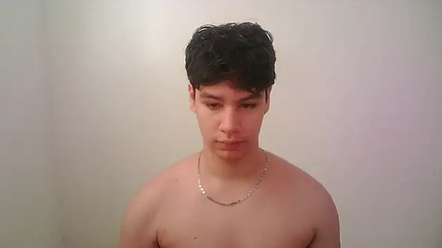 Snapshot of zeus_181 chatting on 04/28/26, 08:46 zeus 181 online show from 04/28/26, 08:46