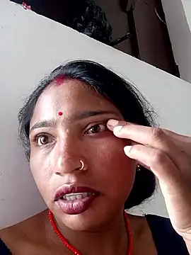 Snapshot of Payal-0143 chatting on 09/15/25, 11:21 Payal-0143 online show from 09/15/25, 11:21