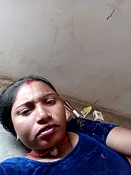 Snapshot of Payal-0143 chatting on 09/26/25, 07:15 Payal-0143 online show from 09/26/25, 07:15