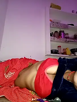 Snapshot of Payal-0143 chatting on 09/17/25, 11:18 Payal-0143 online show from 09/17/25, 11:18