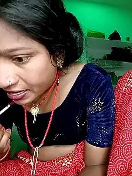 Snapshot of Payal-0143 chatting on 09/17/25, 09:22 Payal-0143 online show from 09/17/25, 09:22