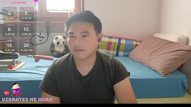 Snapshot of AsianBoy_WhiteDaddy chatting on 09/20/25, 01:49 AsianBoy WhiteDaddy online show from 09/20/25, 01:49