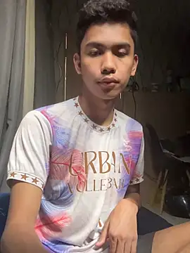 Demure Asian143 online show from 04/08/26, 01:40