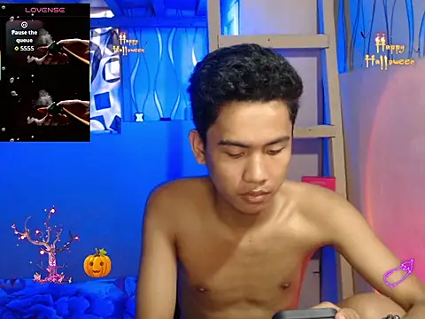 Demure Asian143 online show from 11/02/25, 06:51