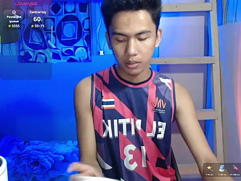 Demure Asian143 online show from 11/05/25, 08:01