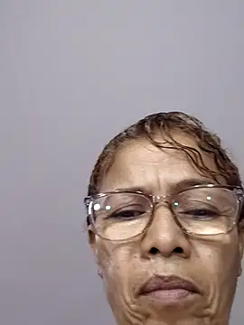 Snapshot of Merybeks chatting on 10/07/25, 10:38 Merybeks online show from 10/07/25, 10:38