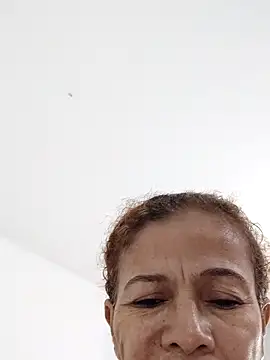 Snapshot of Merybeks chatting on 10/17/25, 10:39 Merybeks online show from 10/17/25, 10:39