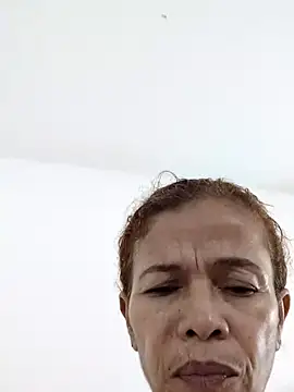 Snapshot of Merybeks chatting on 09/27/25, 10:43 Merybeks online show from 09/27/25, 10:43